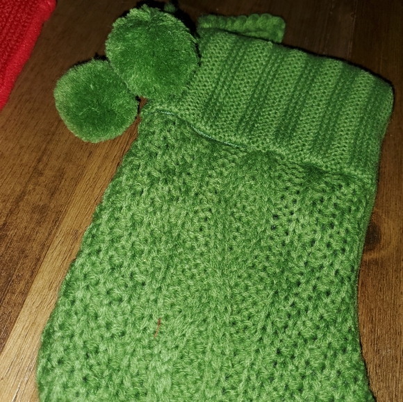 ●SOLD● Set of 5 Red / Ivory Cream / Green Cable Knit Christmas Stockings - Picture 8 of 9